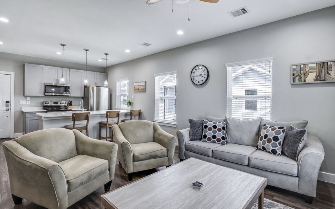 Photo of Livingroom in Clear Lake Shores