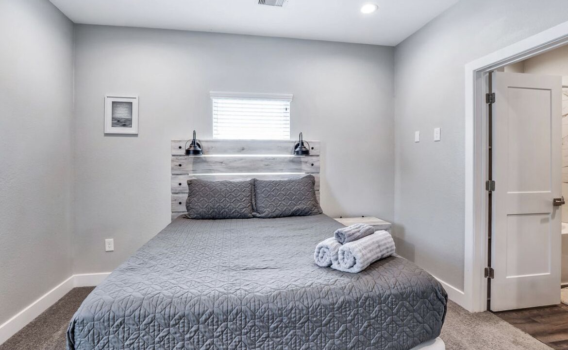 Photo of Bedroom in Clear Lake Shores