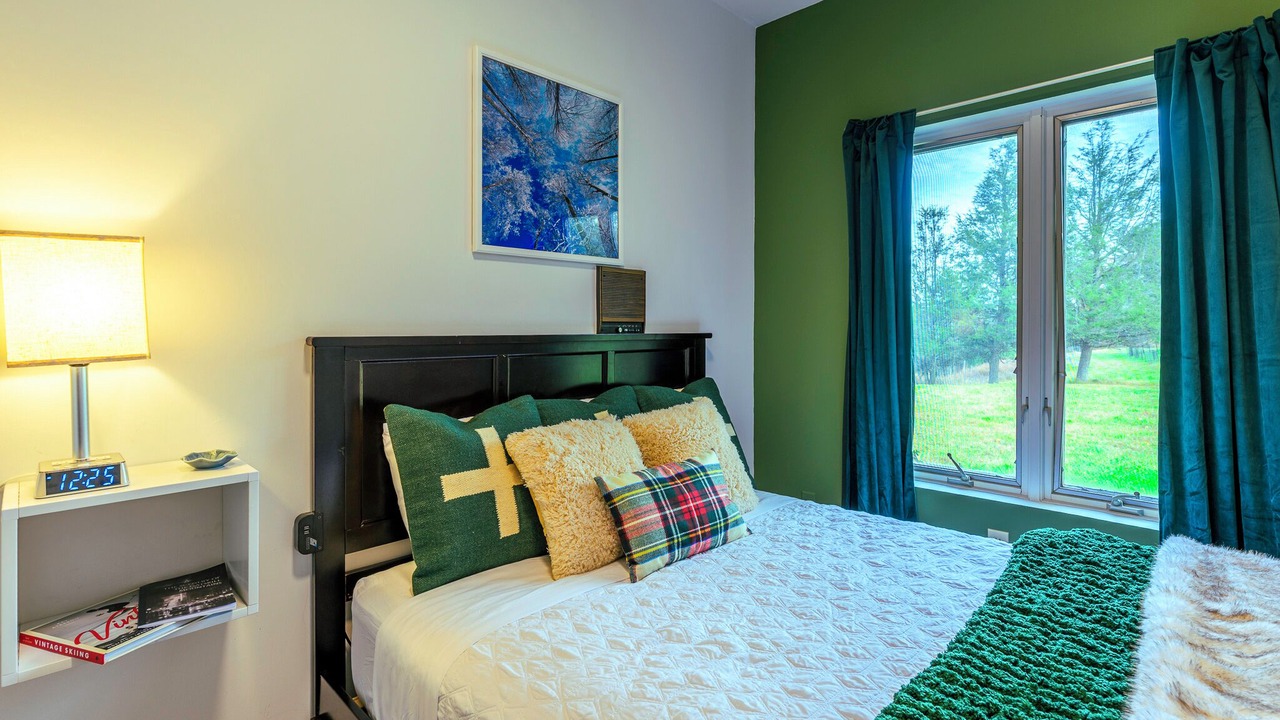 Photo of Bedroom in Narrowsburg