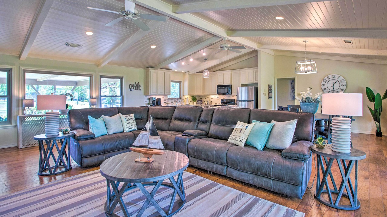 Photo of Livingroom in Pottsboro