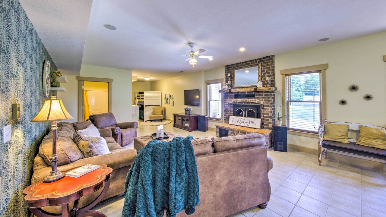 Photo of Livingroom in La Cygne