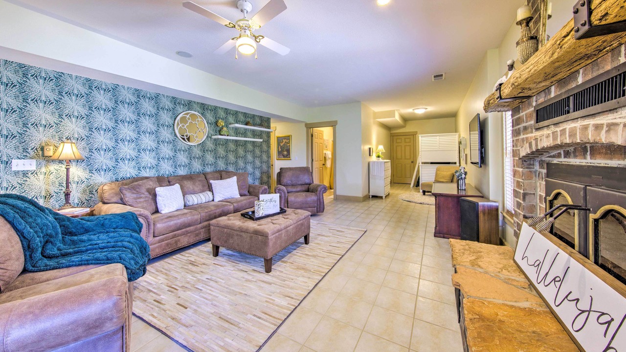 Photo of Livingroom in La Cygne