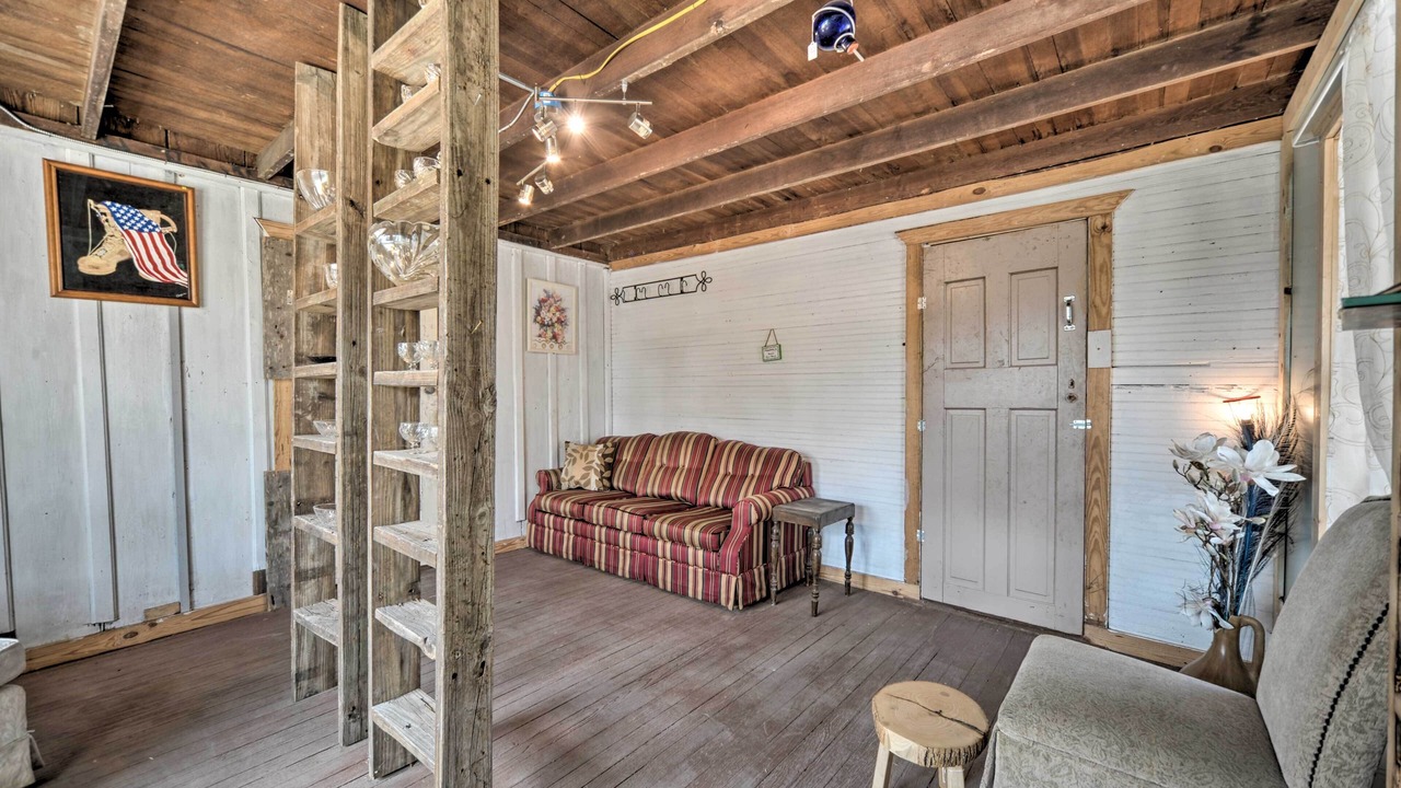Photo of Livingroom in Harper