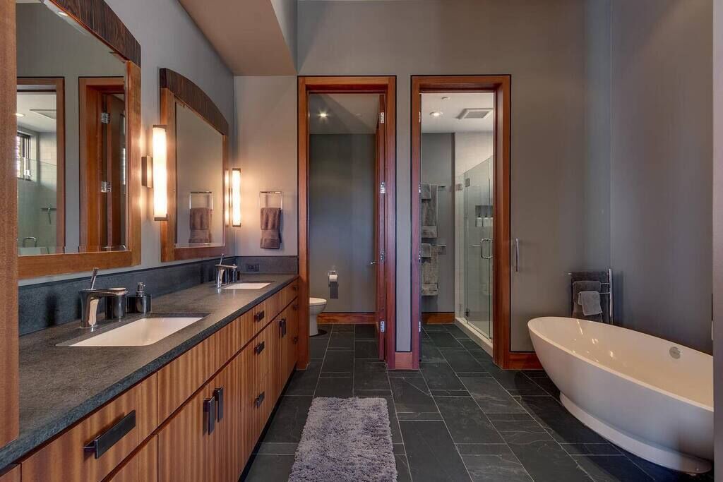 Photo of Others in Tahoe Vista