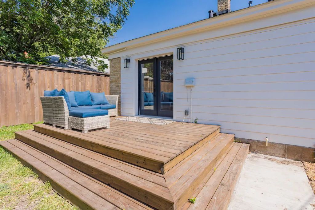 Photo of Patio Balcony in Lower Greenville