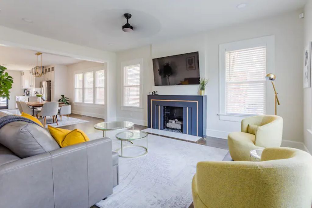 Photo of Livingroom in Lower Greenville