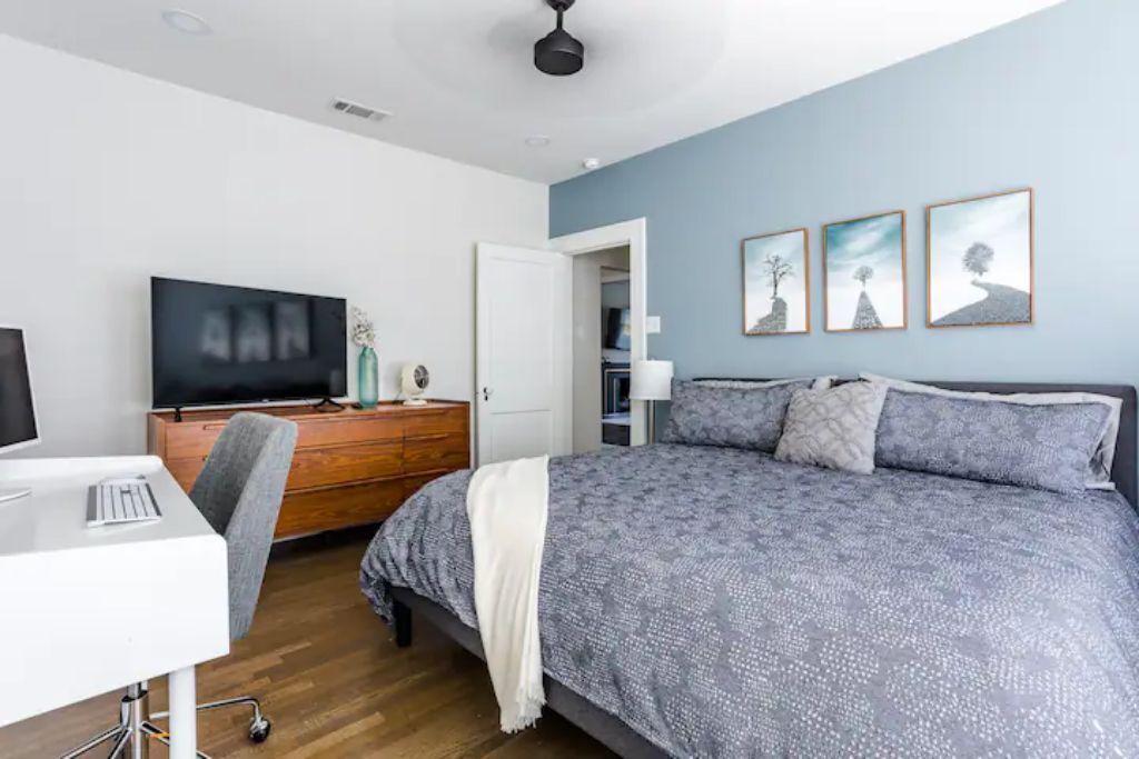 Photo of Bedroom in Lower Greenville