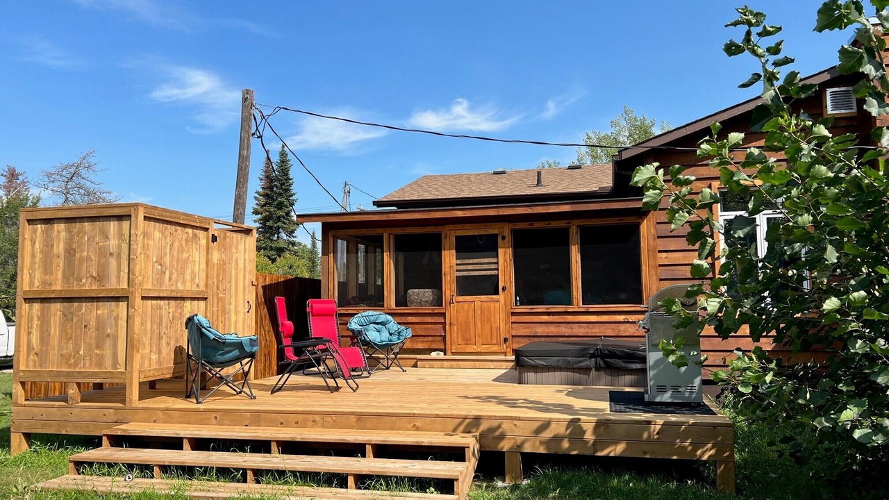 Photo of Patio Balcony in Victoria Beach