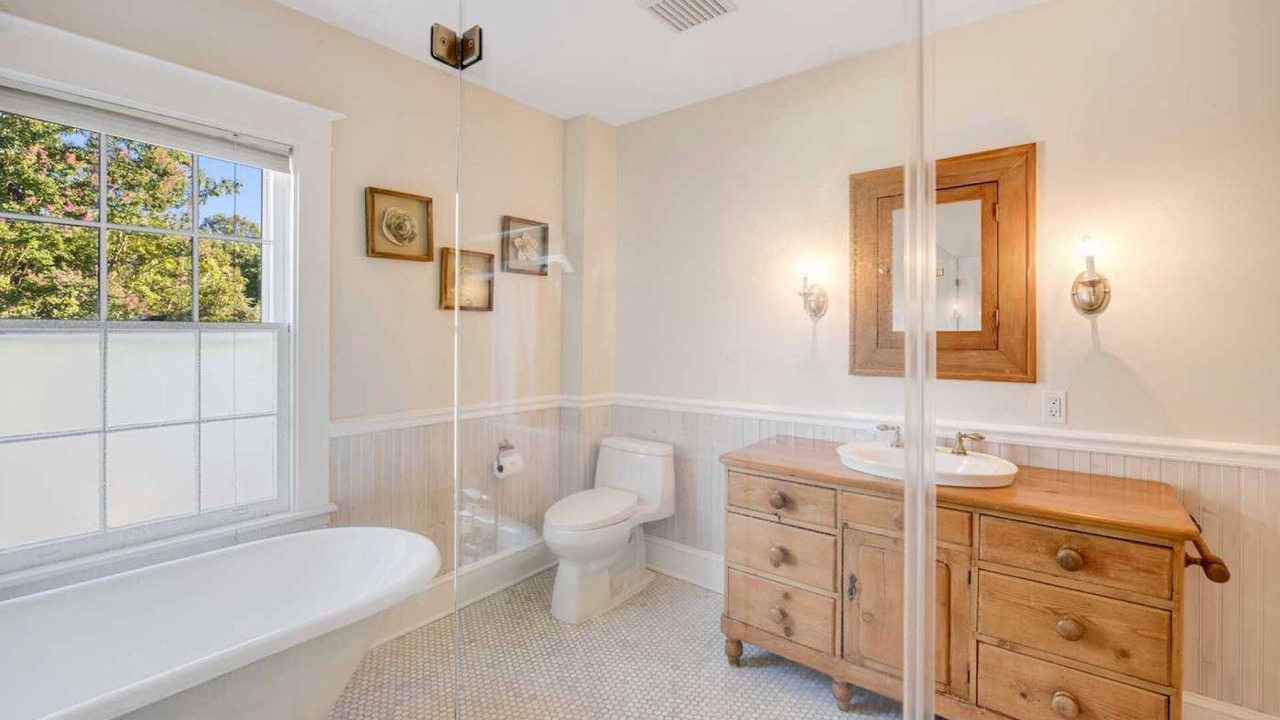 Photo of Bathroom in Hillsmere