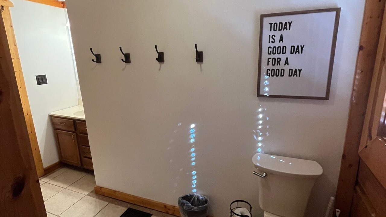 Photo of Bathroom in Byrdstown