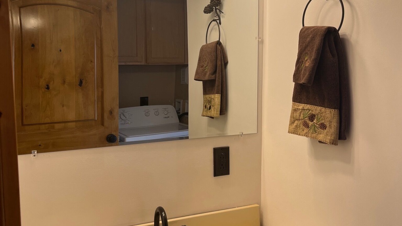 Photo of Bathroom in Byrdstown