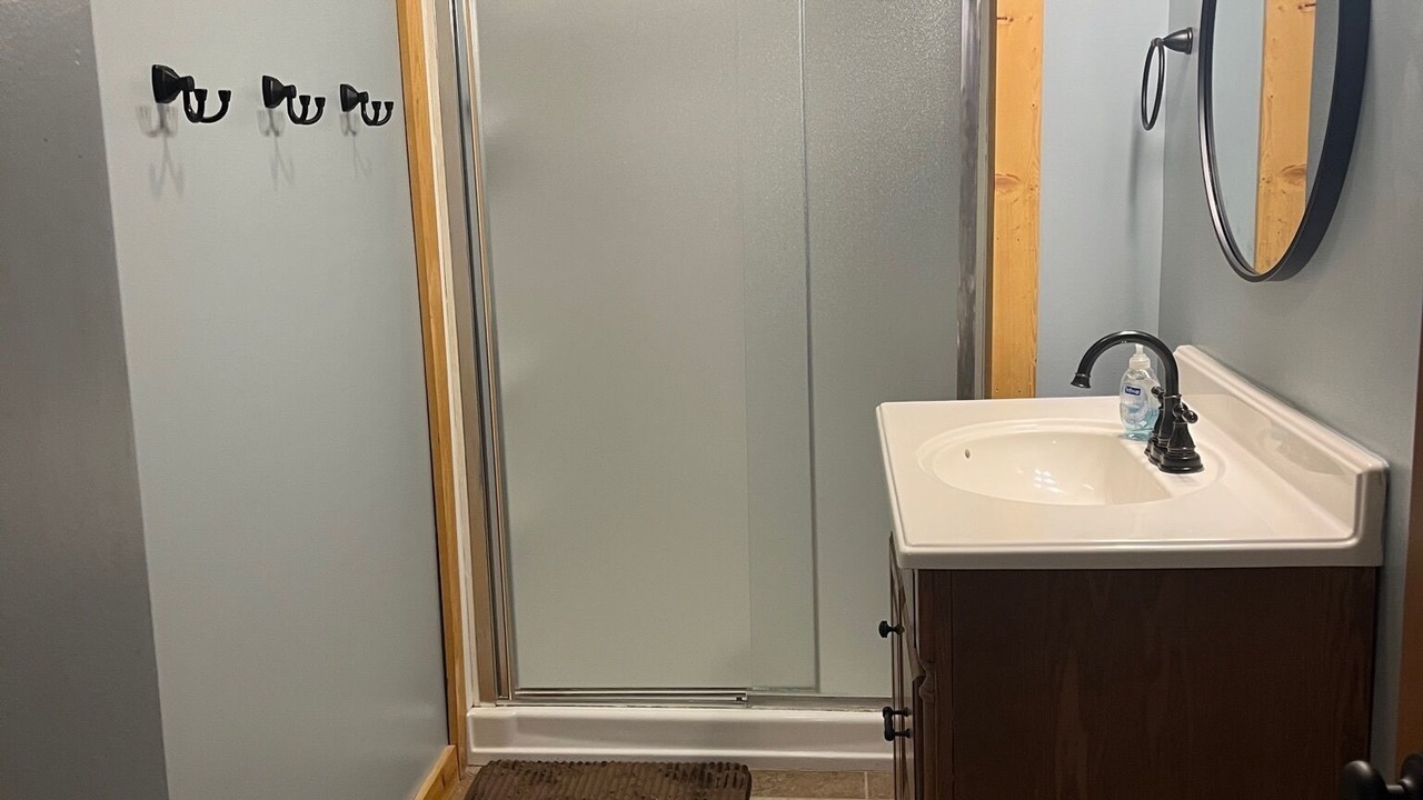 Photo of Bathroom in Byrdstown