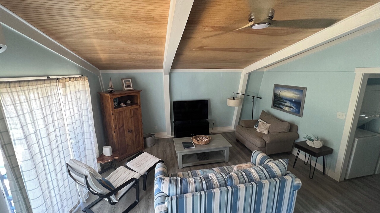 Photo of Livingroom in Tranquil Harbour