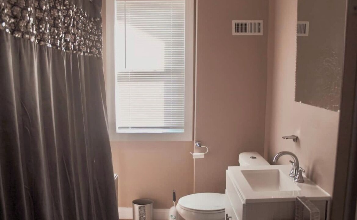 Photo of Bathroom in Logan - Ogontz - Fern Rock