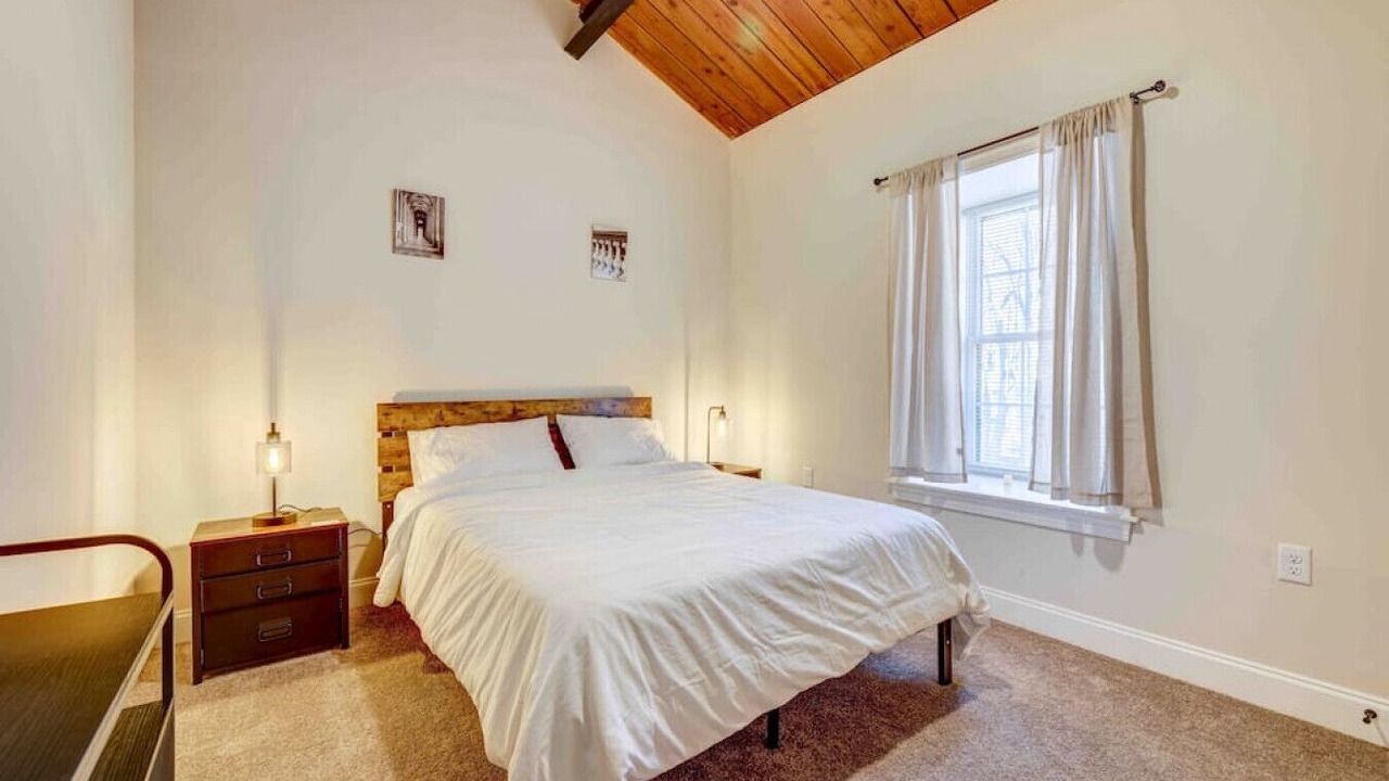 Photo of Bedroom in East Stroudsburg
