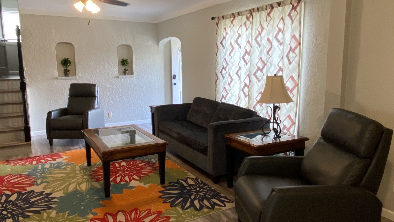 Photo of Livingroom in Laurel