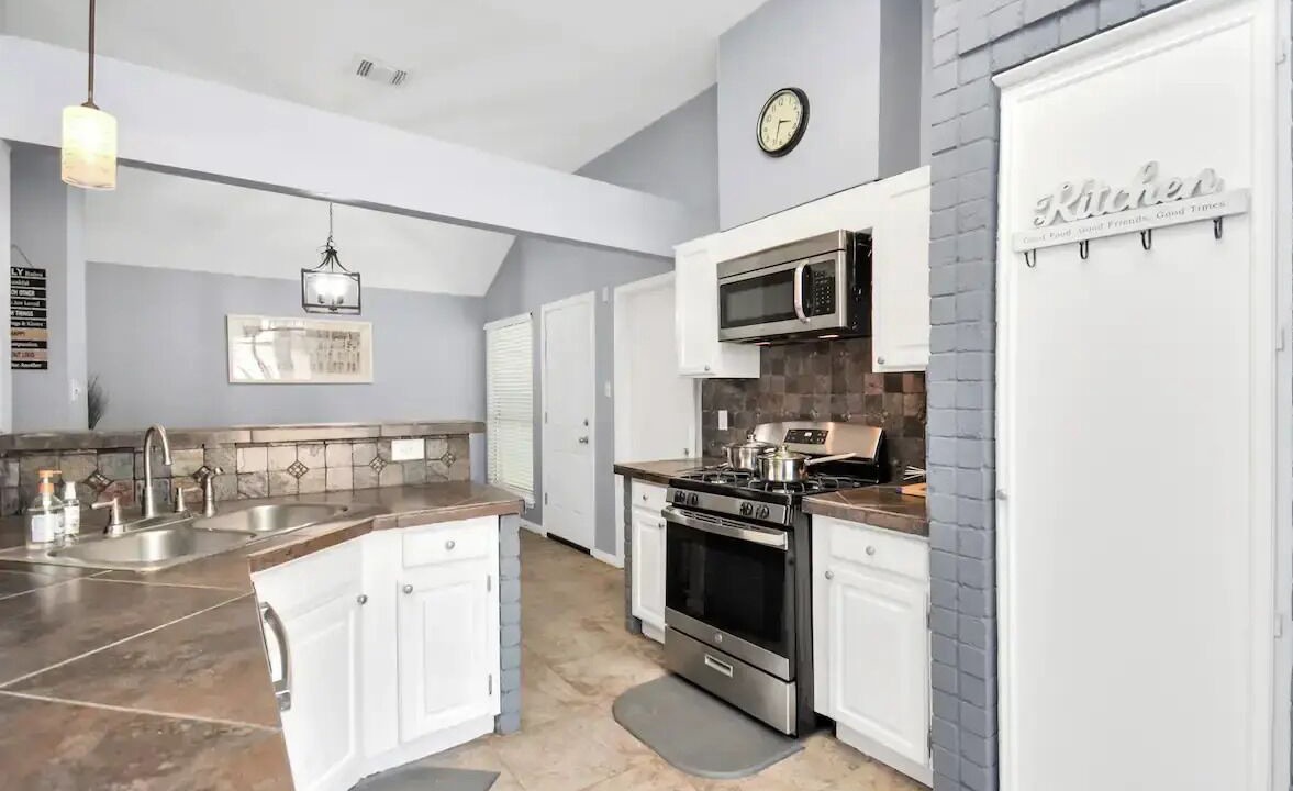 Photo of Kitchen in George Bush Park/Eldridge