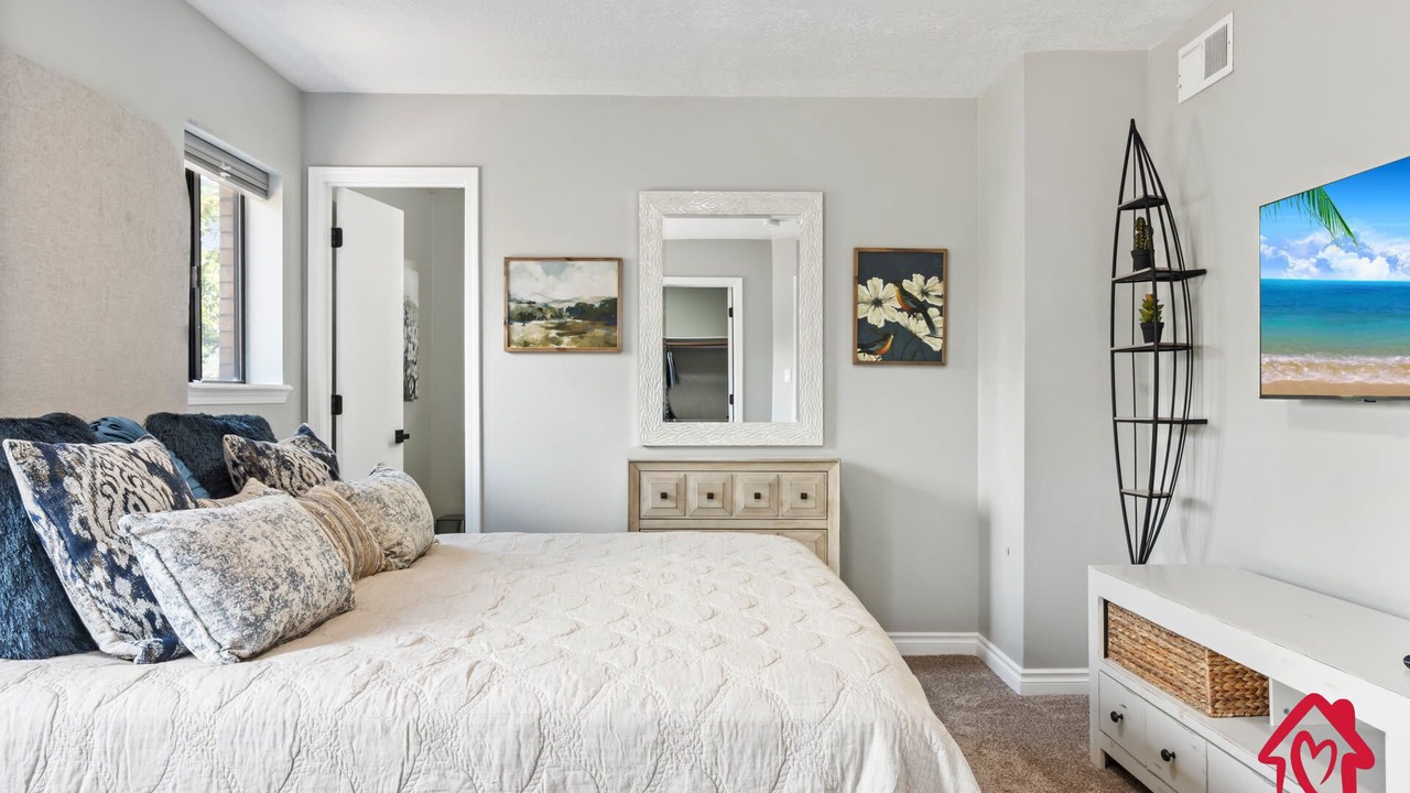 Photo of Bedroom in Paradise Hills Civic