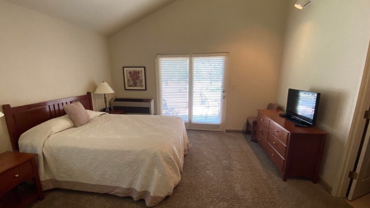Photo of Bedroom in Redmond