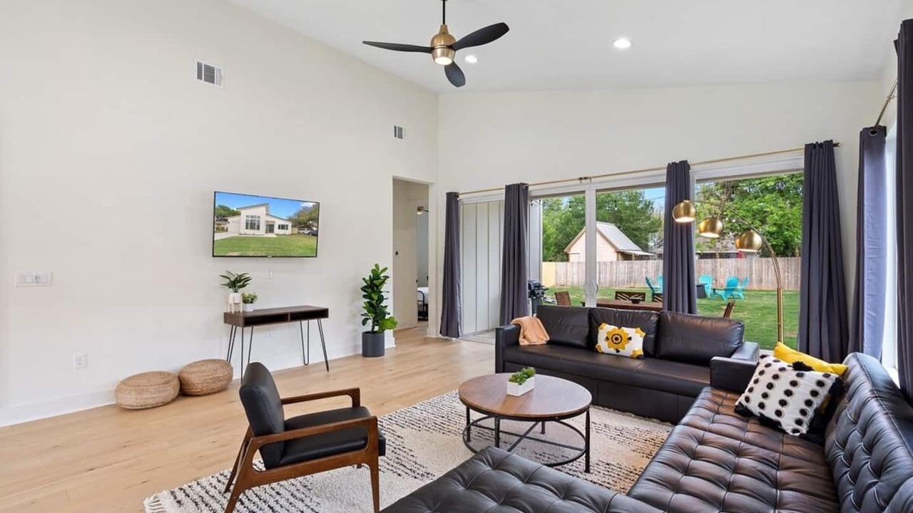 Photo of Bedroom in Apache Shores