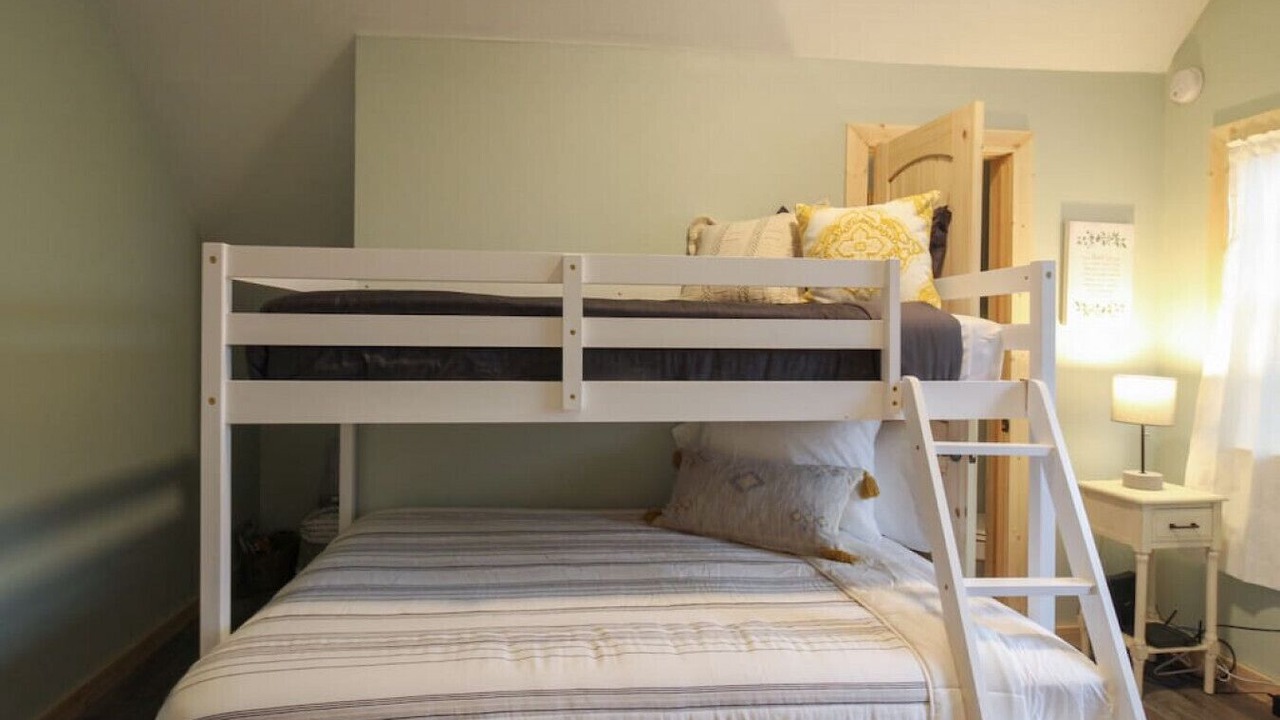 Photo of Bedroom in Cookson