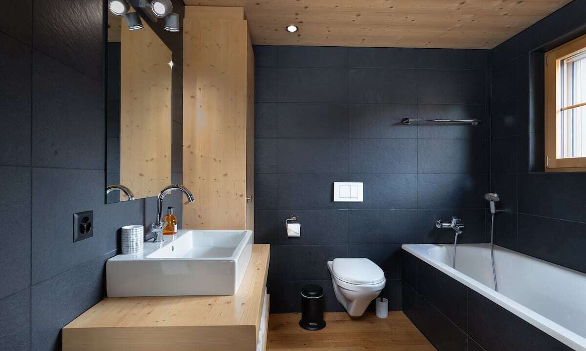 Photo of Bathroom in Gsteig