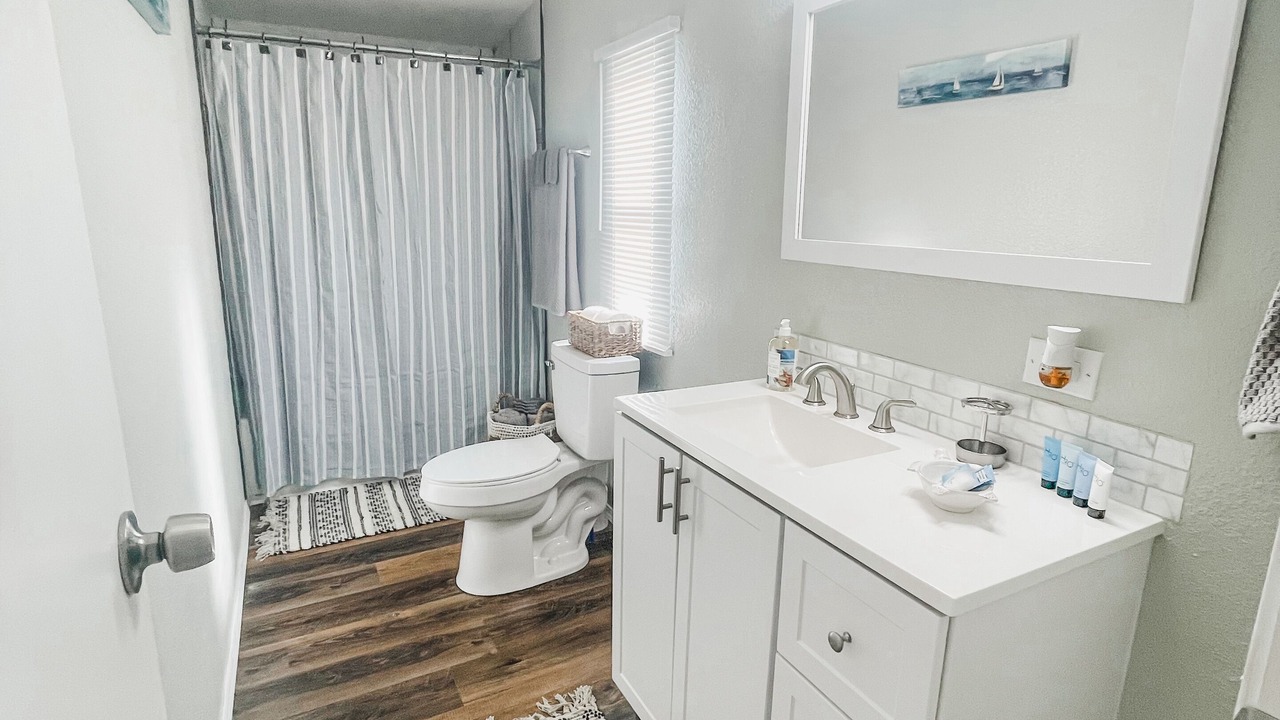 Photo of Bathroom in Mead