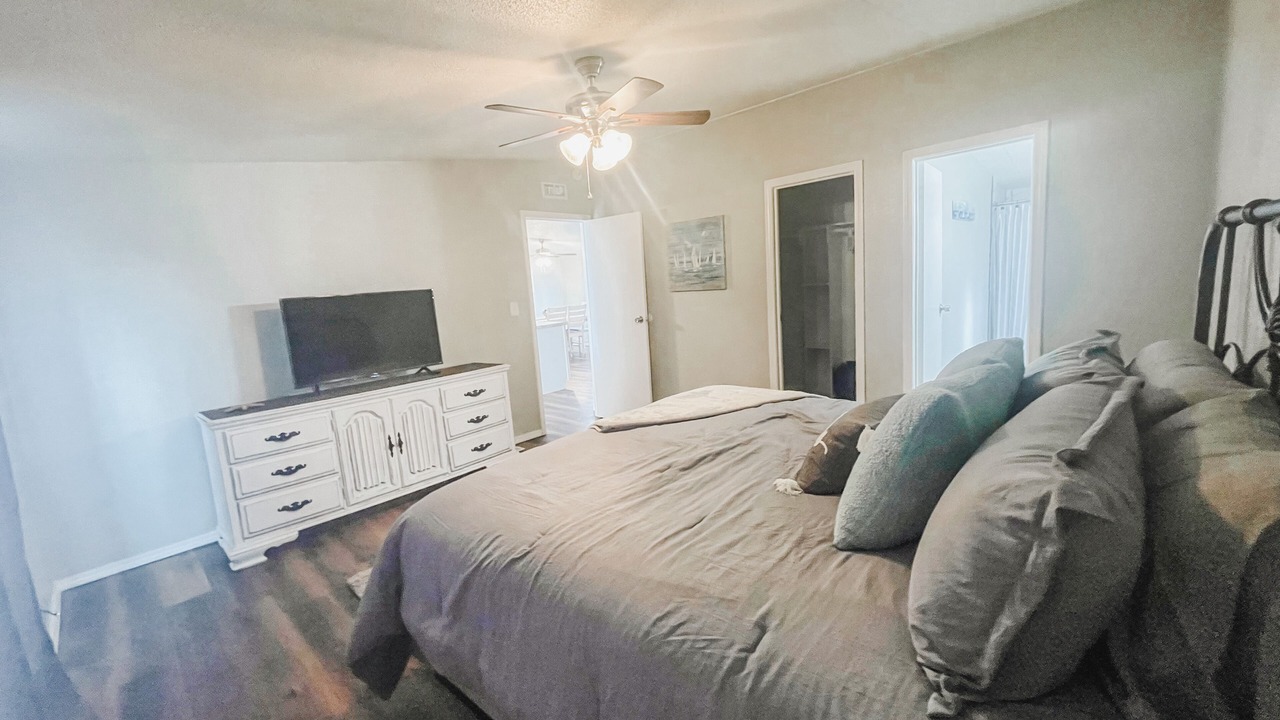Photo of Bedroom in Mead