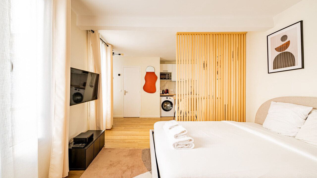 Photo of Bedroom in 6th Arrondissement