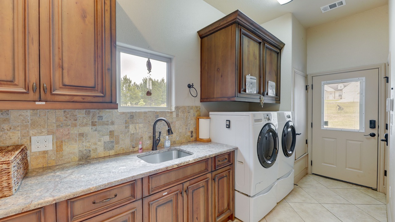 Photo of Bedroom in Bastrop