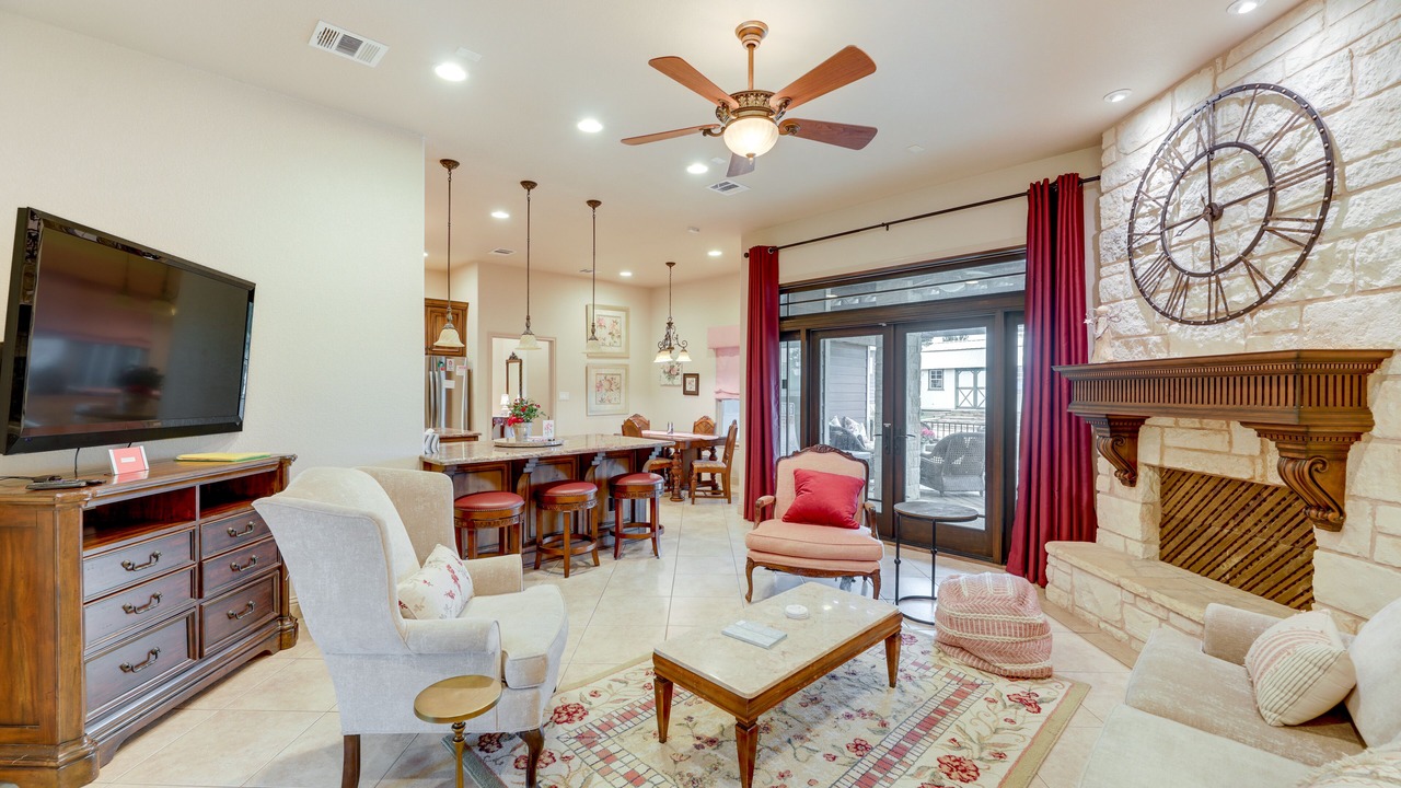 Photo of Bedroom in Bastrop