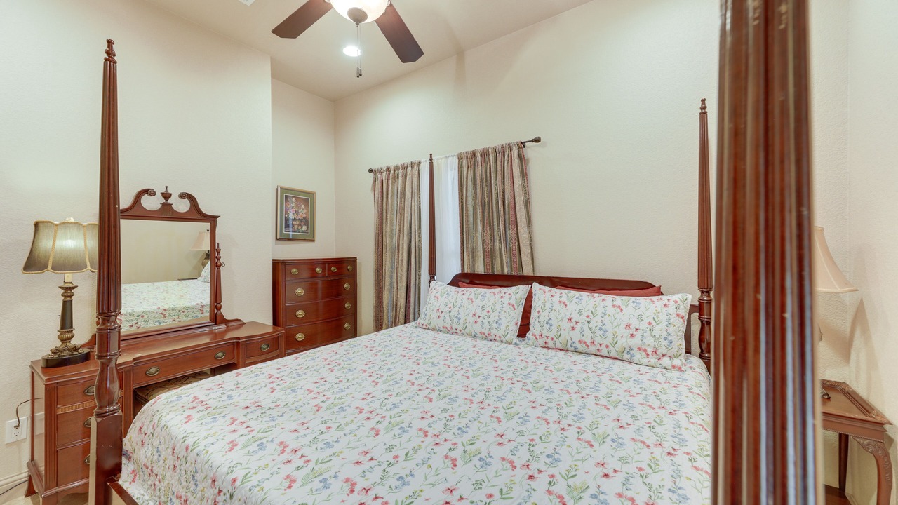 Photo of Bedroom in Bastrop