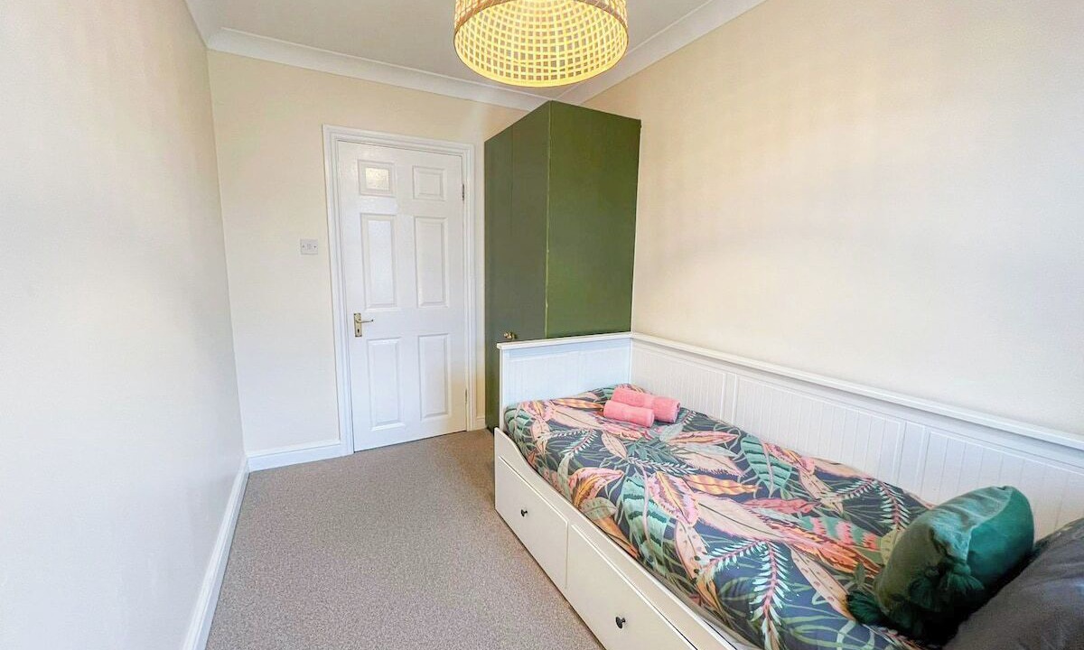 Photo of Bedroom in North Acton