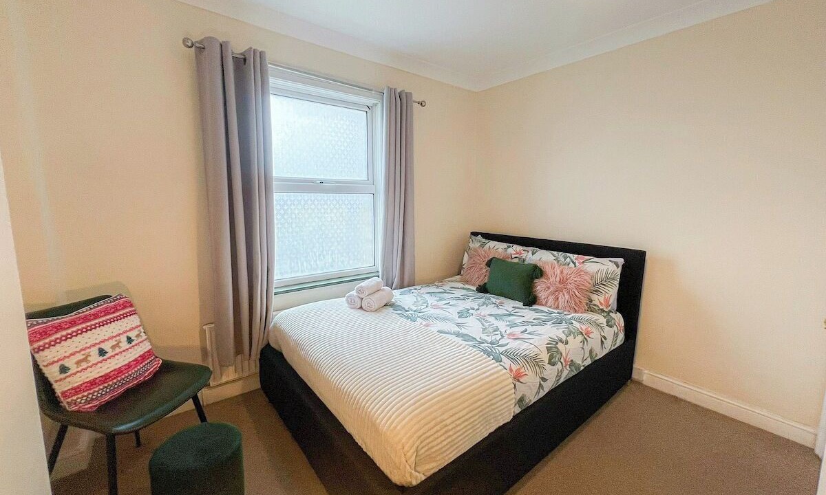 Photo of Others in North Acton