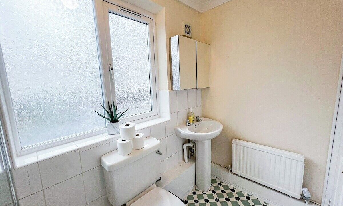 Photo of Bathroom in North Acton
