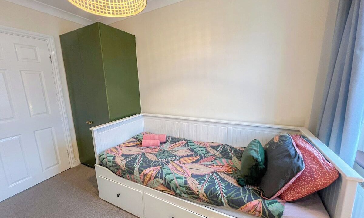 Photo of Others in North Acton