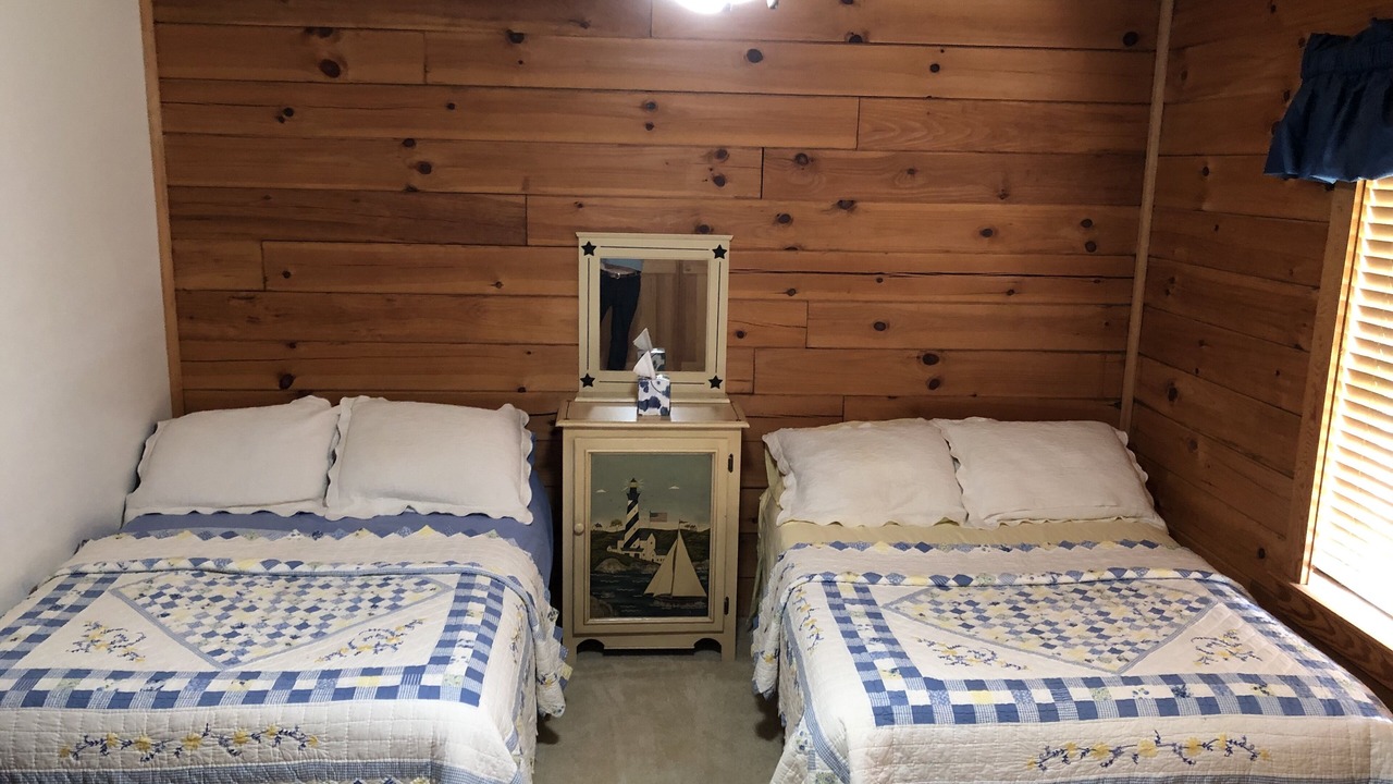 Photo of Bedroom in Chickamauga Lake