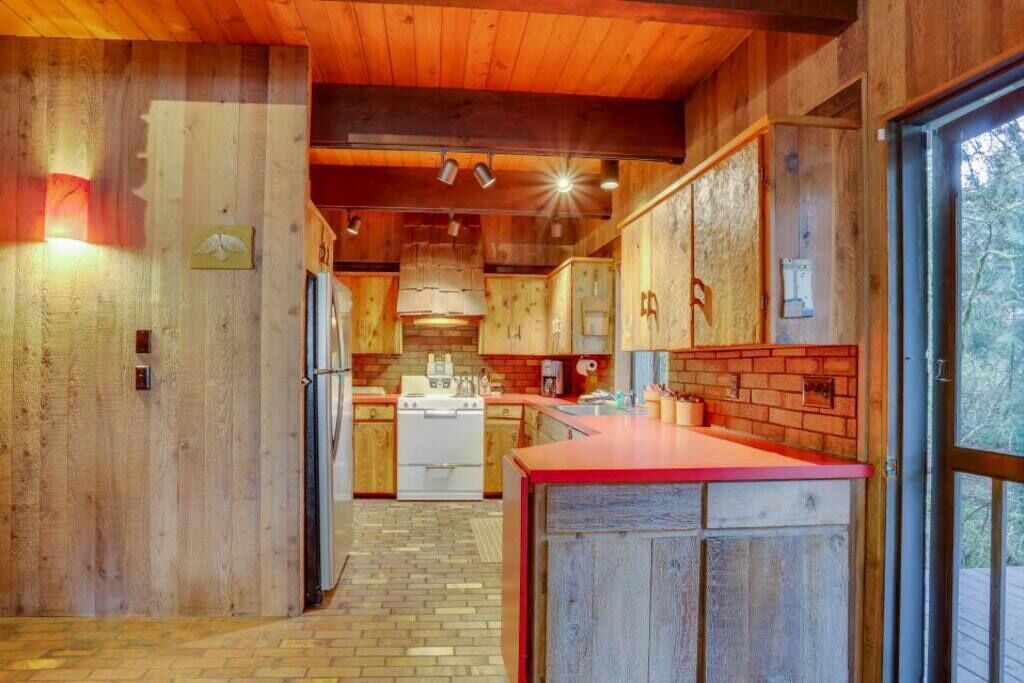 Photo of Others in Zigzag