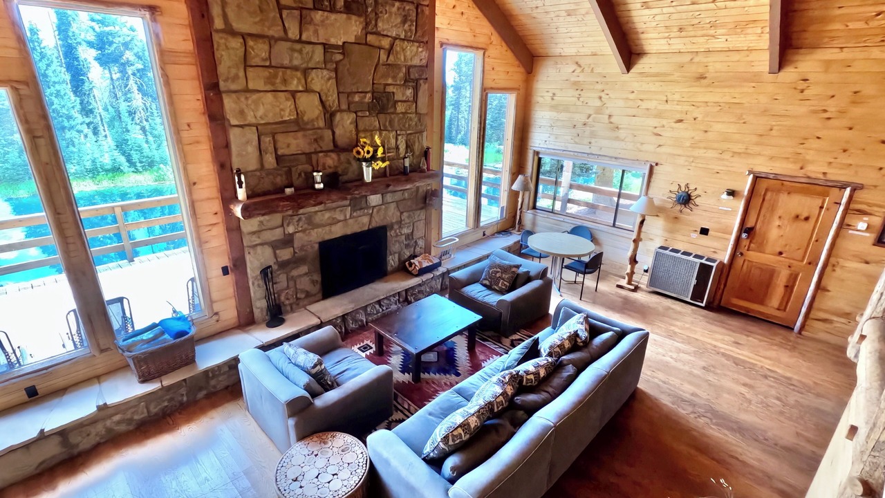 Photo of Livingroom in Bayfield