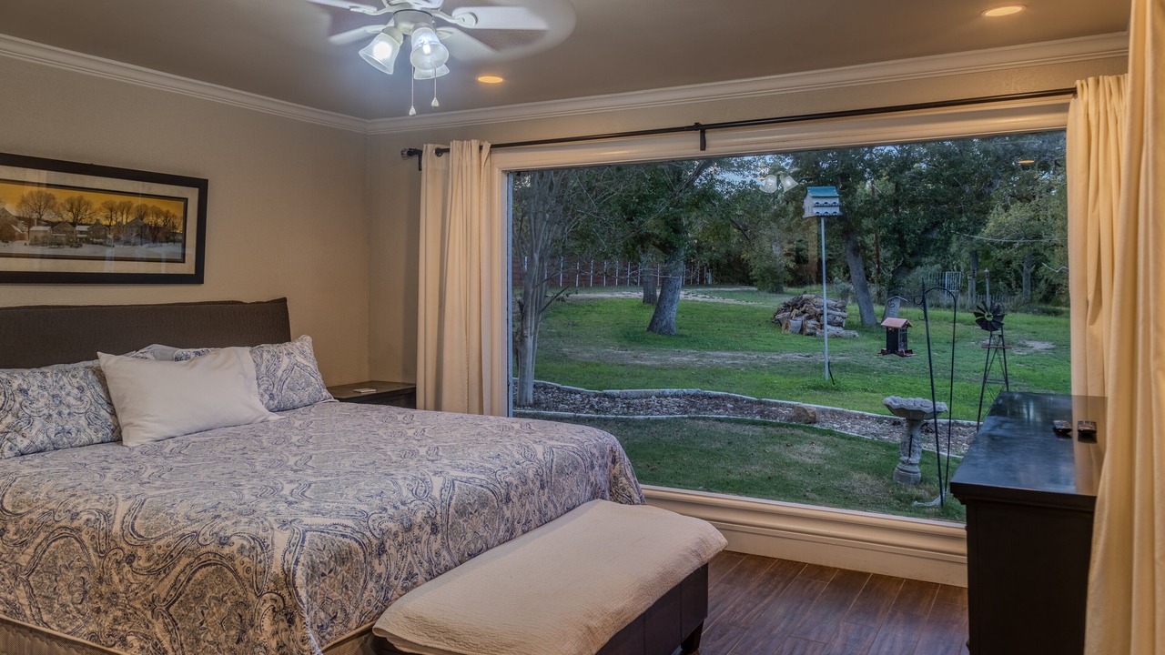 Photo of Bedroom in Cedar Creek
