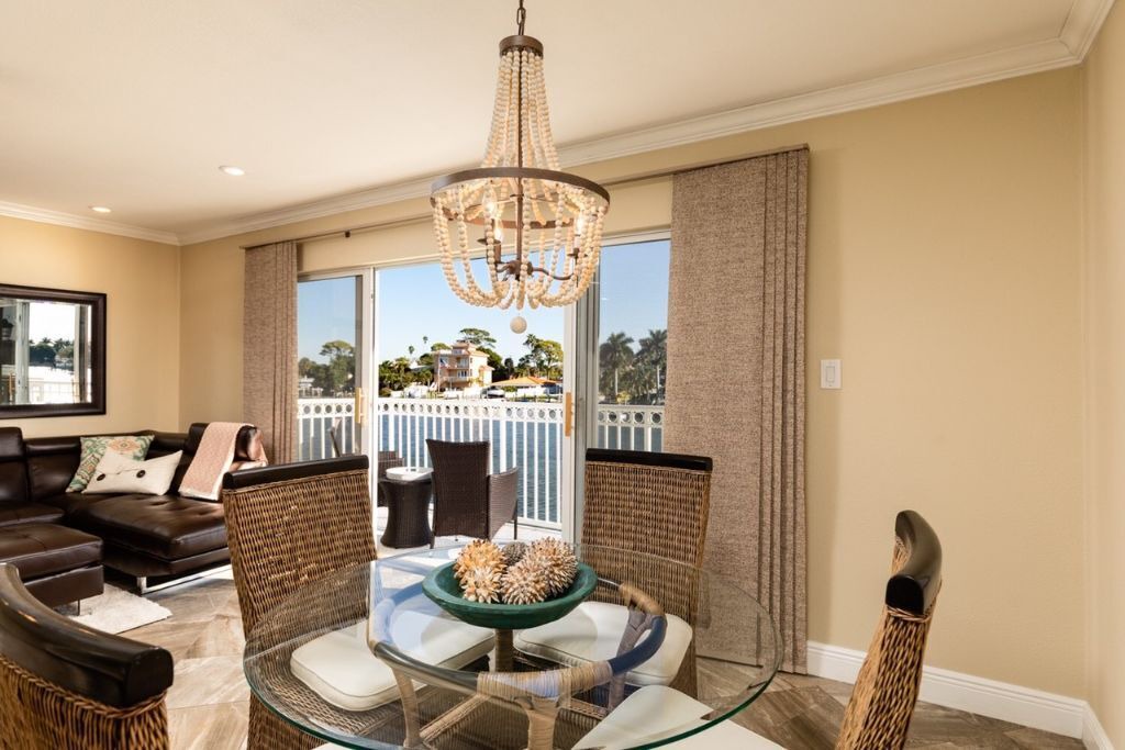 Photo of Livingroom in Belle Vista