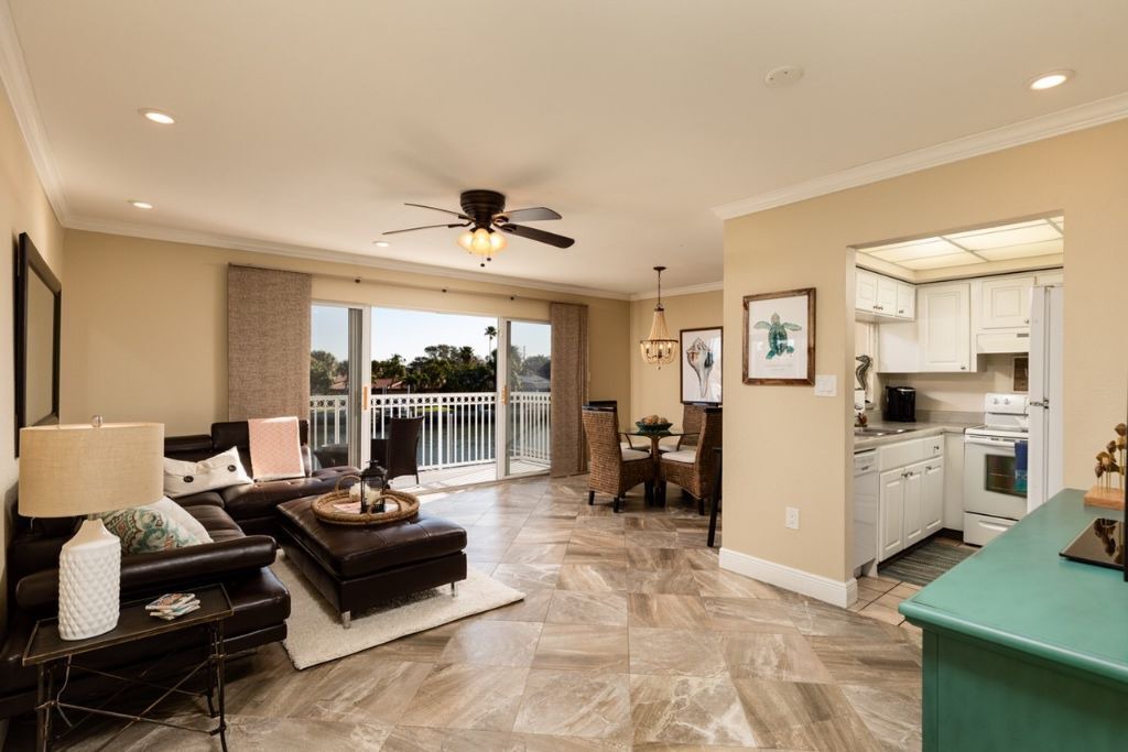 Photo of Livingroom in Belle Vista