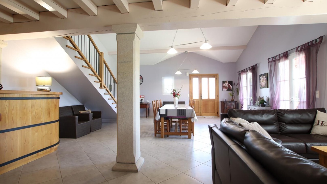 Photo of Livingroom in Souraide