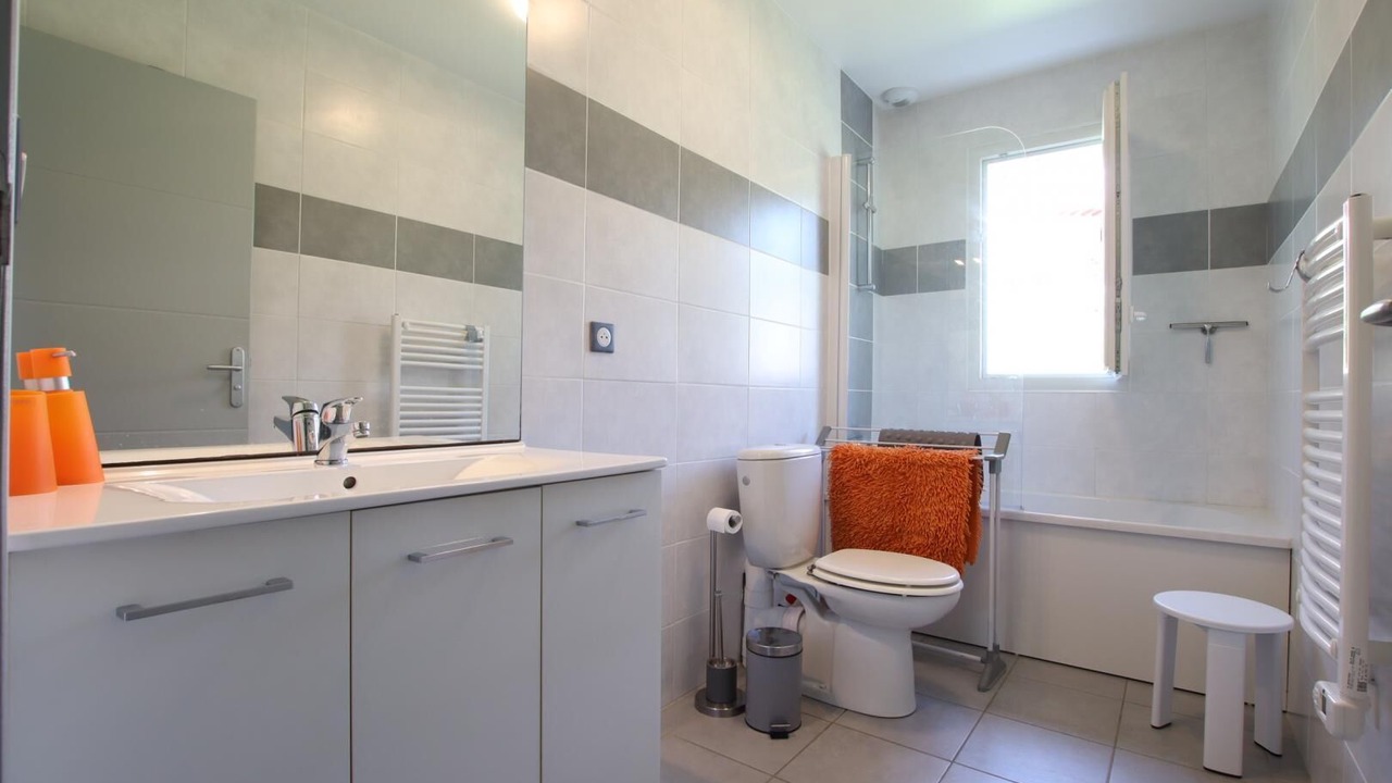 Photo of Bathroom in Ahetze