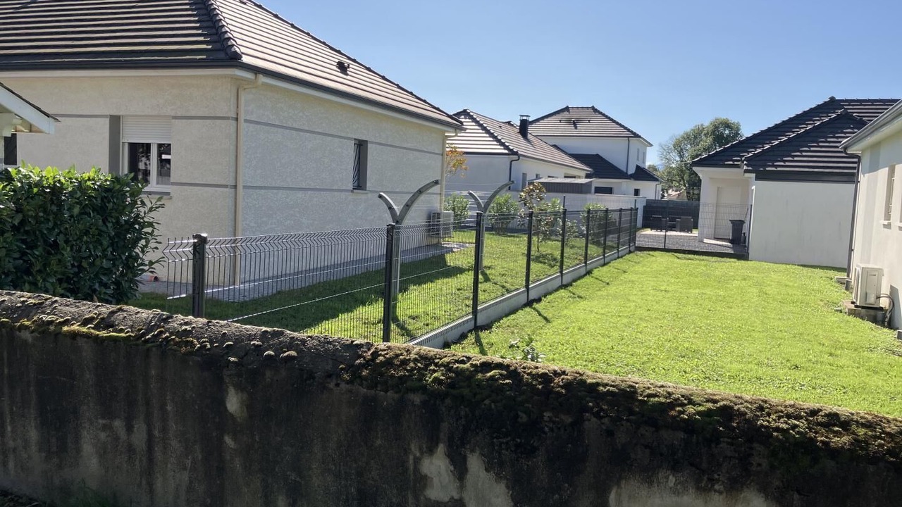 Photo of Outdoor in Pau Bearn Pyrenees