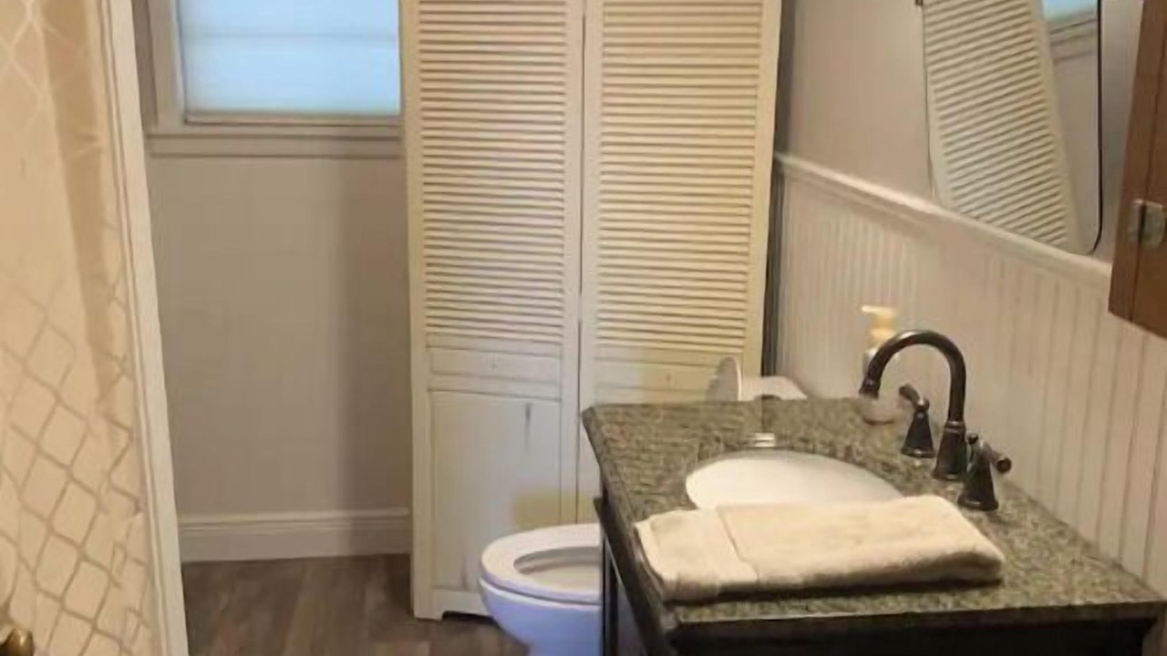 Photo of Bathroom in Lee County