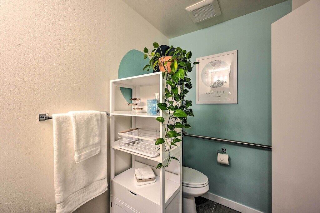 Photo of Bathroom in Whittier Heights