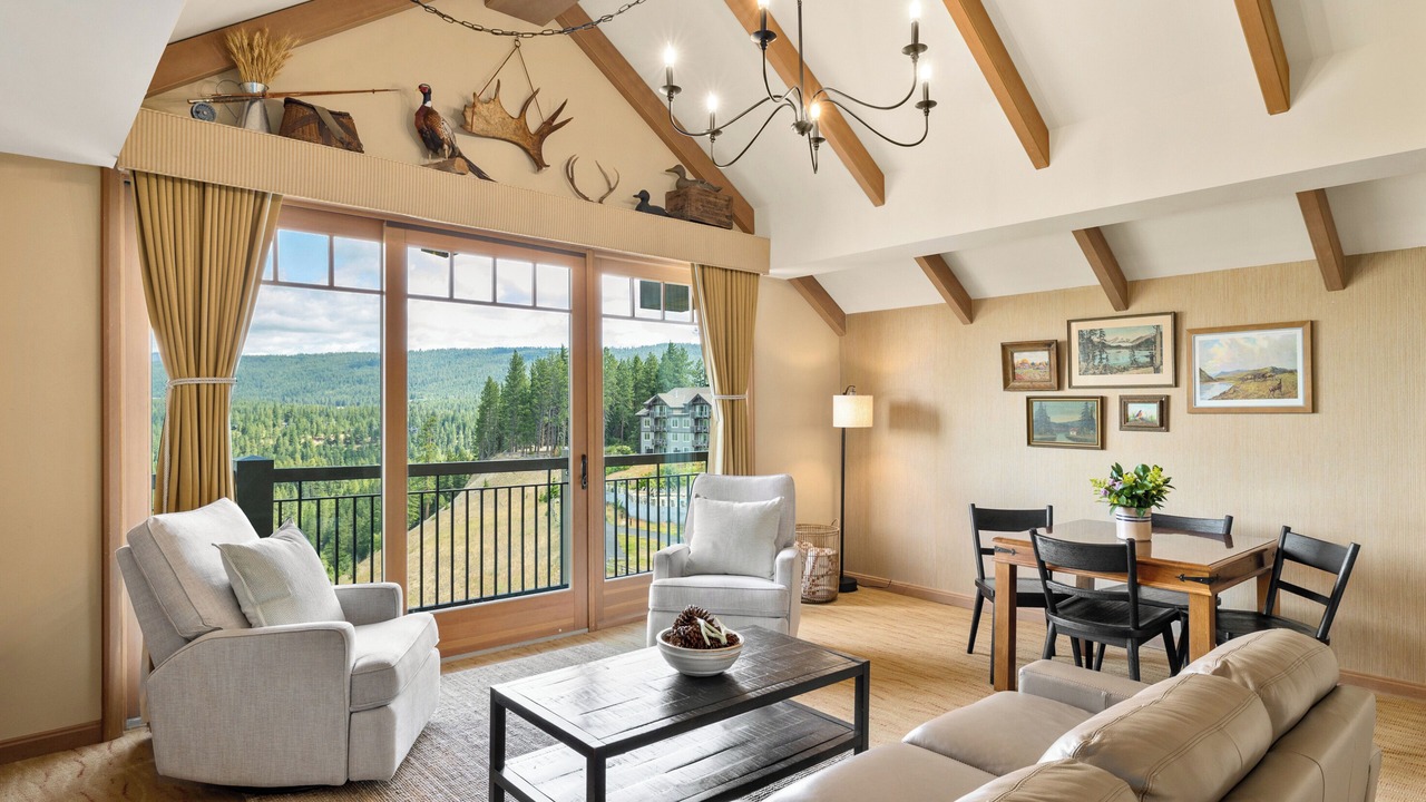 Photo of Livingroom in Cle Elum