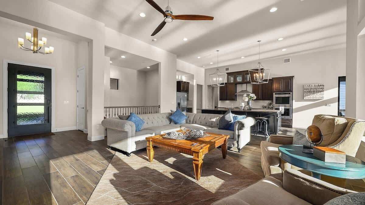 Photo of Bedroom in Apache Shores