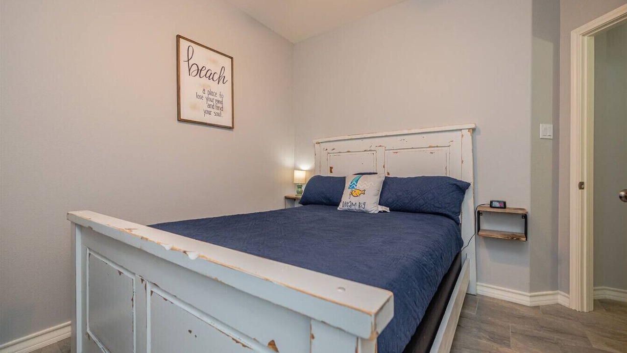 Photo of Bedroom in San Patricio County